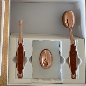 Artis Elite Collection Rose Gold Finish Tree Brush Set Oval 3 Palm Brush Oval 7